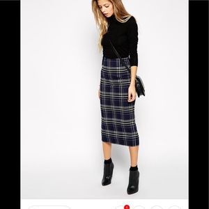 Rusty Au Surfwear midi skirt size medium